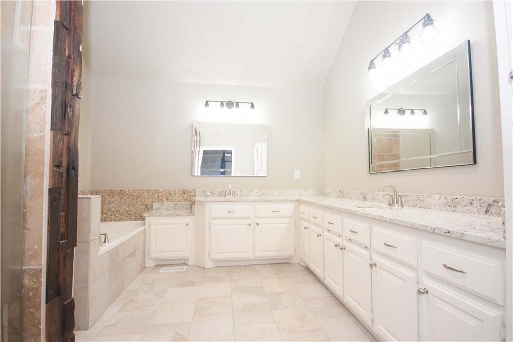 1205 Pine Frst, Edmond, OK 73012 photo 17