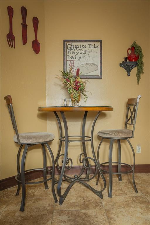 7312 Red Robin Rd, Duncan, OK 73533 photo 13