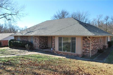 2802 Walnut, Norman, OK 73072 photo 1