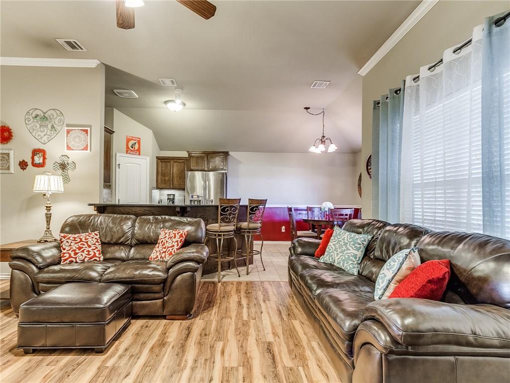 4517 Boardwalk Ave, Moore, OK 73160 photo 7