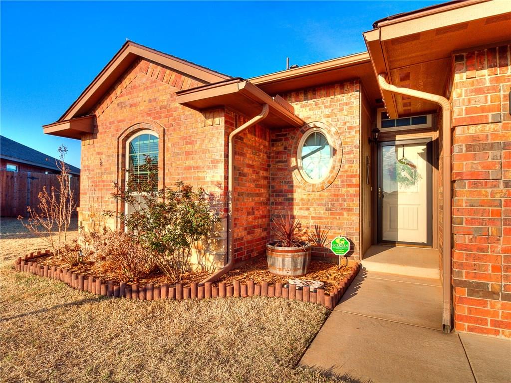 4517 Boardwalk Ave, Moore, OK 73160 photo 1