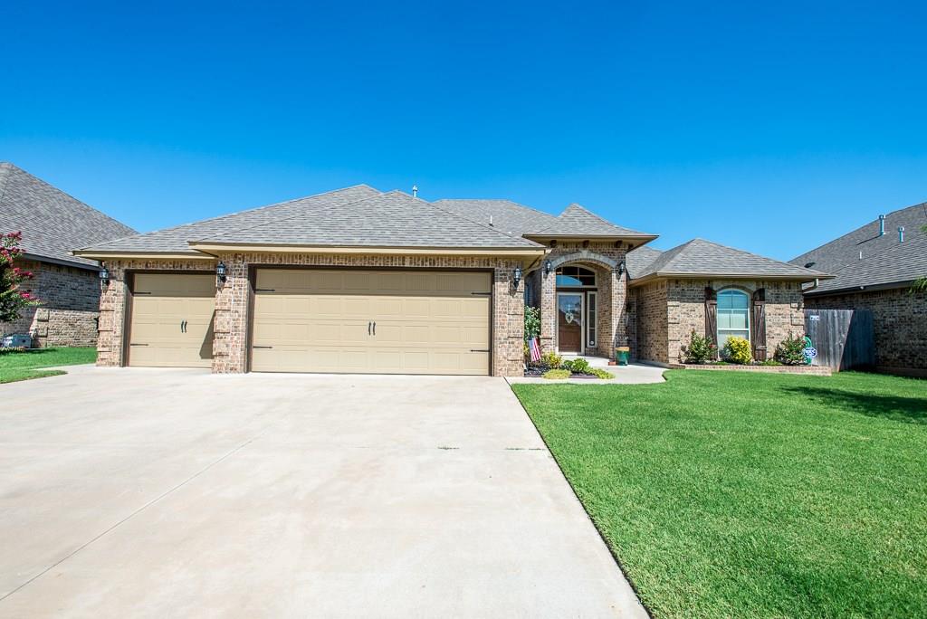 3000 Elmo Way, Moore, OK 73160 photo 2