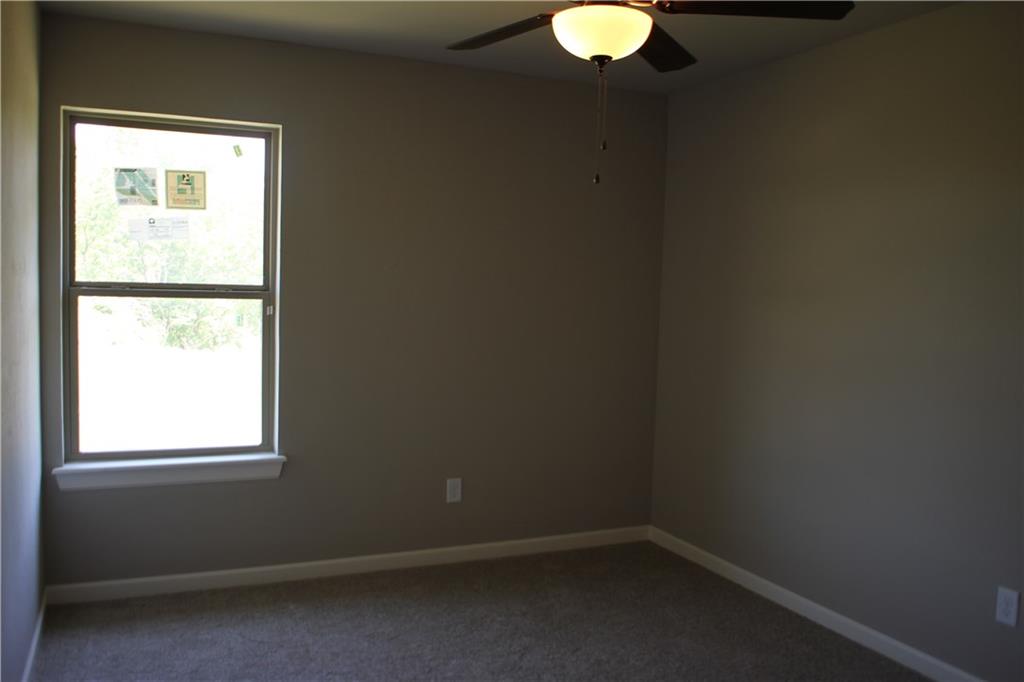 10205 SW 23rd St, Yukon, OK 73099 photo 4