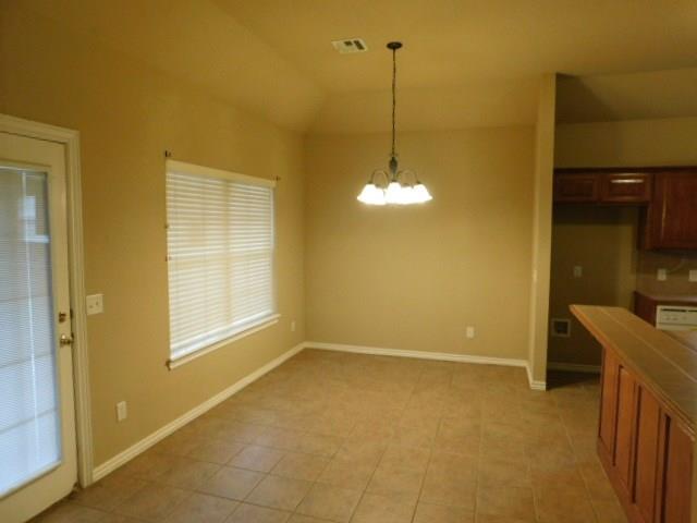 4405 Mackenzie Dr, Moore, OK 73160 photo 7