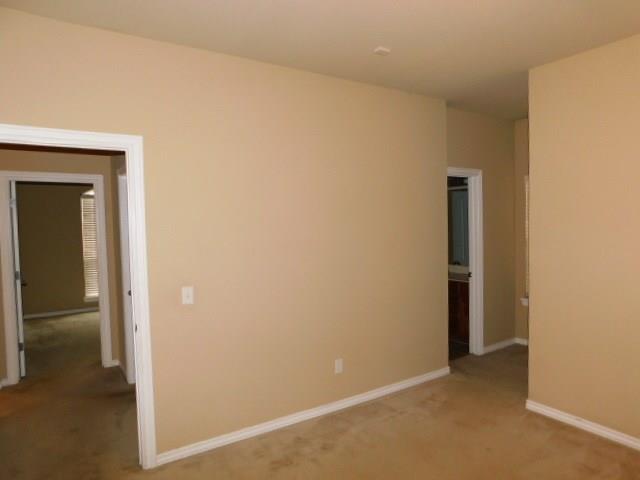 4405 Mackenzie Dr, Moore, OK 73160 photo 18