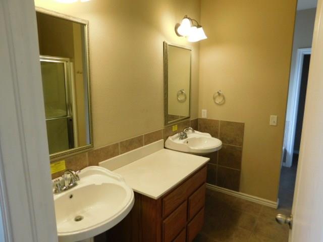 4405 Mackenzie Dr, Moore, OK 73160 photo 21