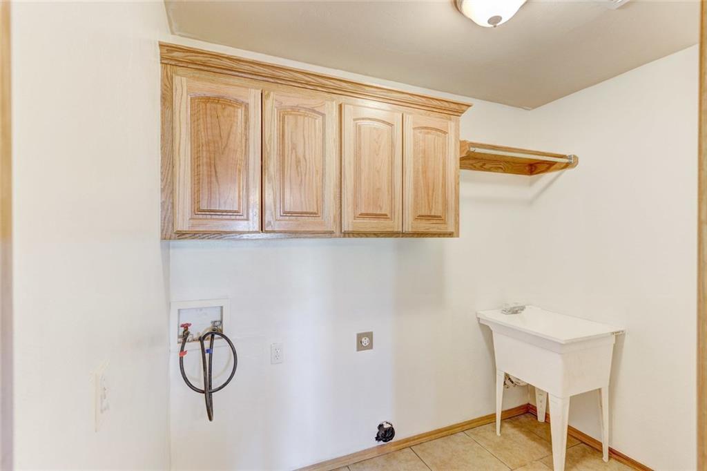 1944 County Road 1211, Tuttle, OK 73089 photo 9