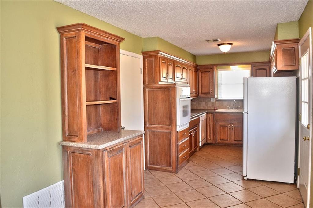 723 E 27th Pl, Edmond, OK 73013 photo 8