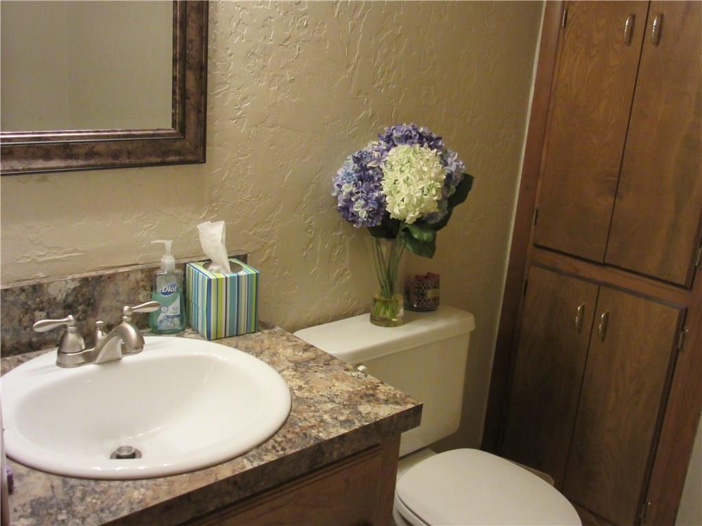 2720 N Robin St, Altus, OK 73521 photo 17