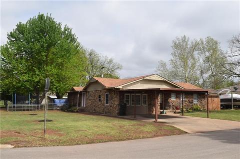 809 Kimberly Rd, Tecumseh, OK 74873 photo 2