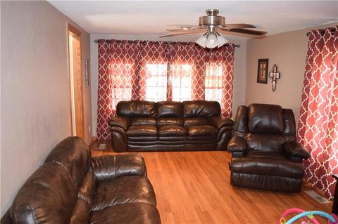 809 Kimberly Rd, Tecumseh, OK 74873 photo 4