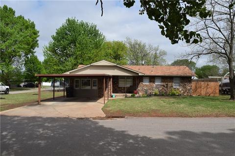 809 Kimberly Rd, Tecumseh, OK 74873 photo 1