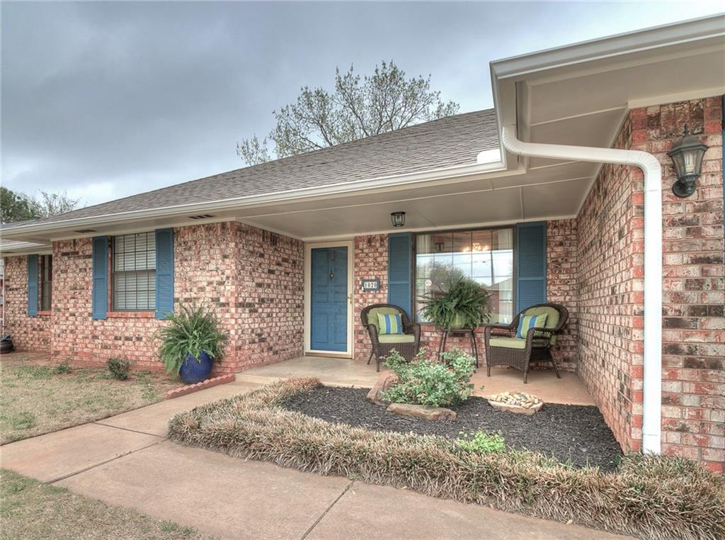 1020 NE 20th, Moore, OK 73160 photo 2