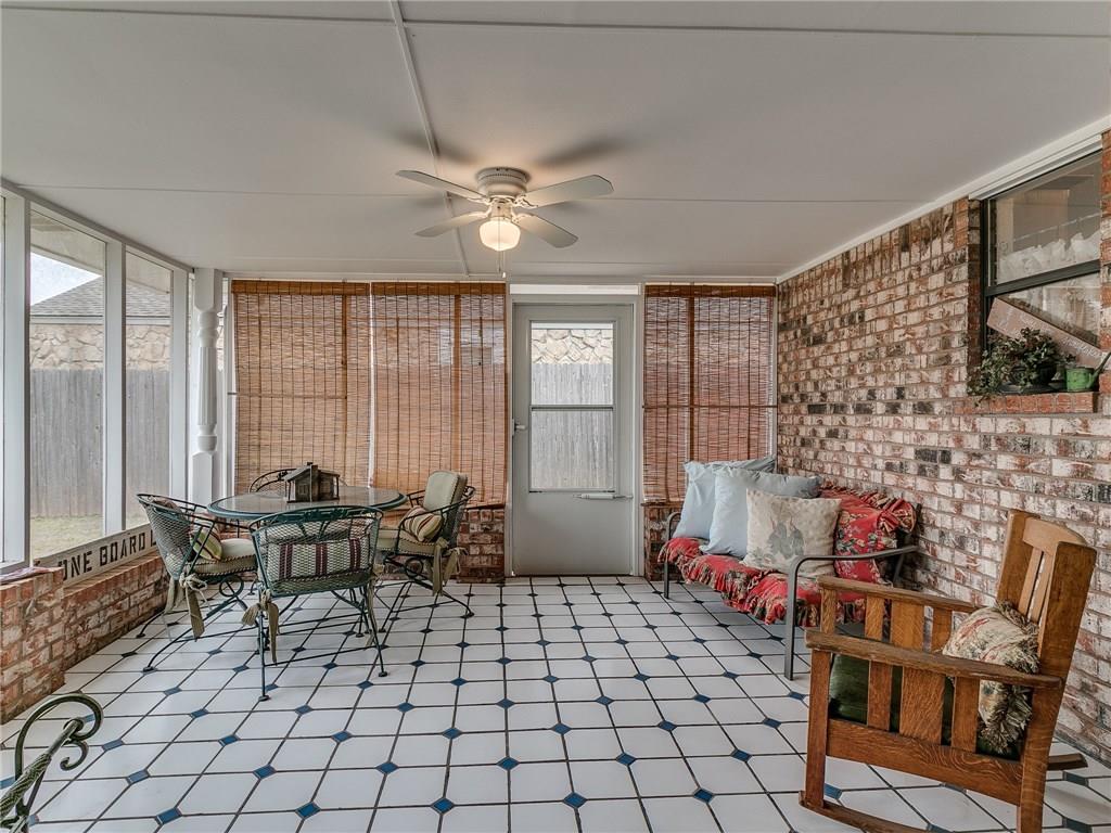 1020 NE 20th, Moore, OK 73160 photo 5