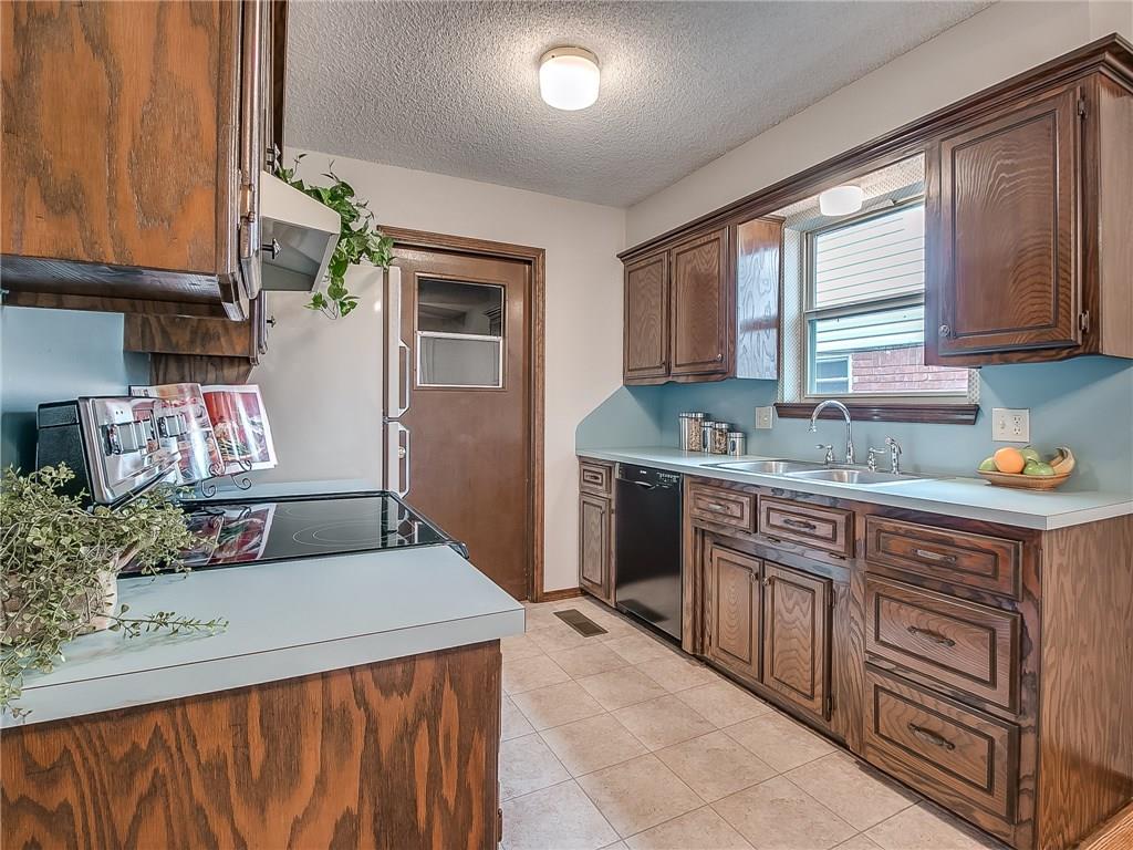 1111 E Willow Pl, Yukon, OK 73099 photo 11