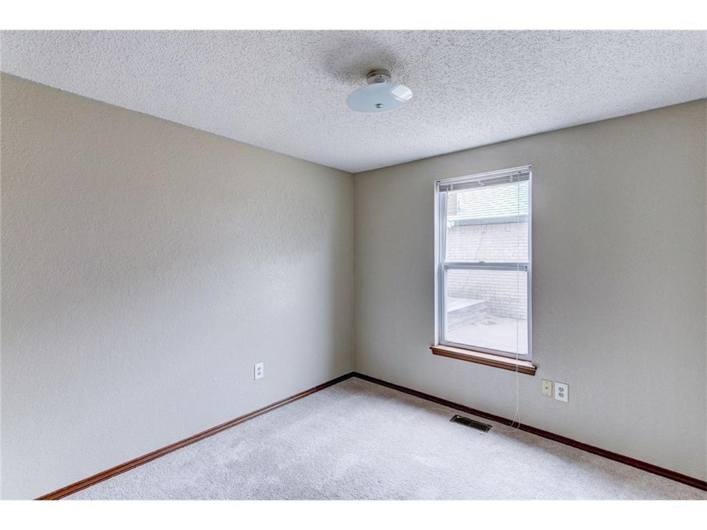 2106 Lonnie Ln, Moore, OK 73170 photo 23