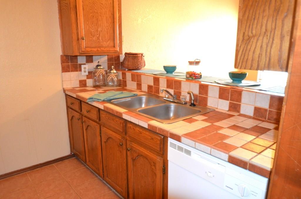 2106 Lonnie Ln, Moore, OK 73170 photo 7