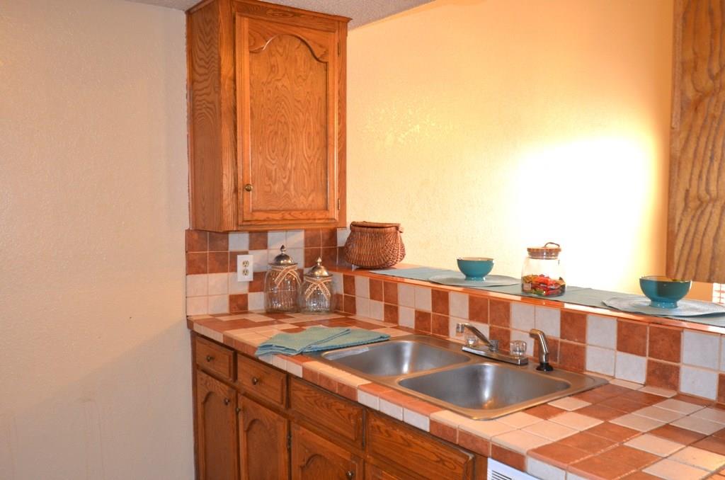 2106 Lonnie Ln, Moore, OK 73170 photo 6