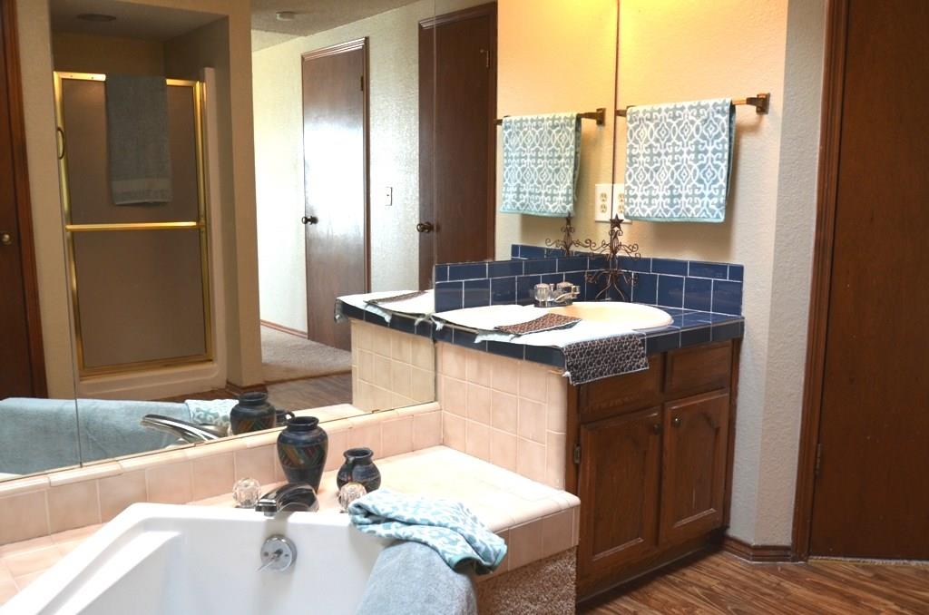 2106 Lonnie Ln, Moore, OK 73170 photo 20