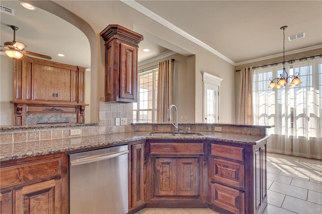 4523 Apple Estates Rd, Moore, OK 73160 photo 13