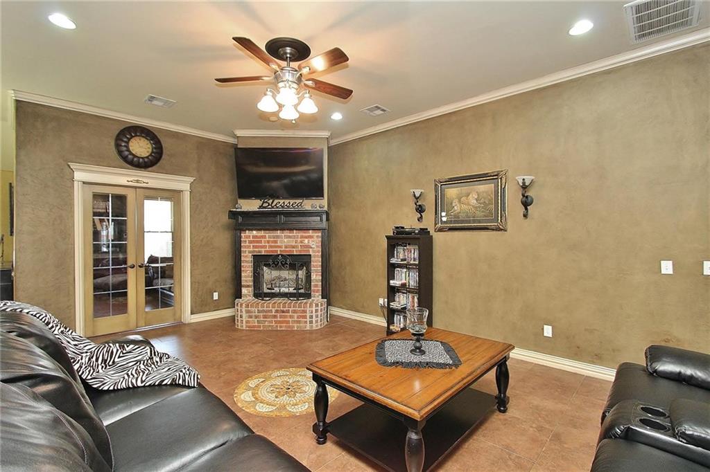 825 SE 5th Ct, Moore, OK 73160 photo 5