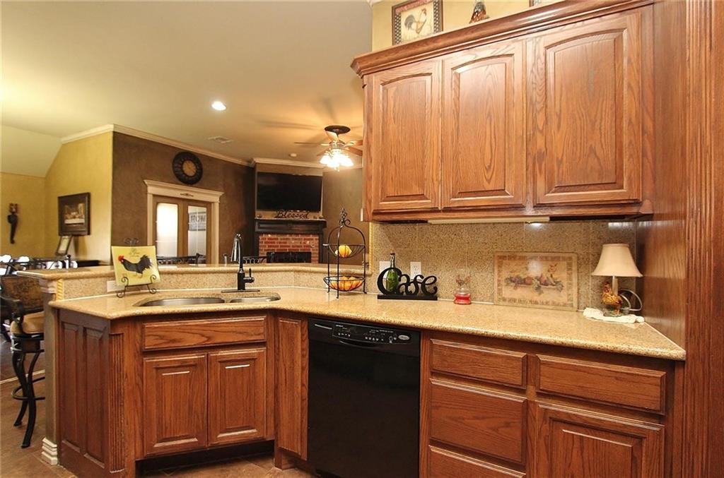 825 SE 5th Ct, Moore, OK 73160 photo 11