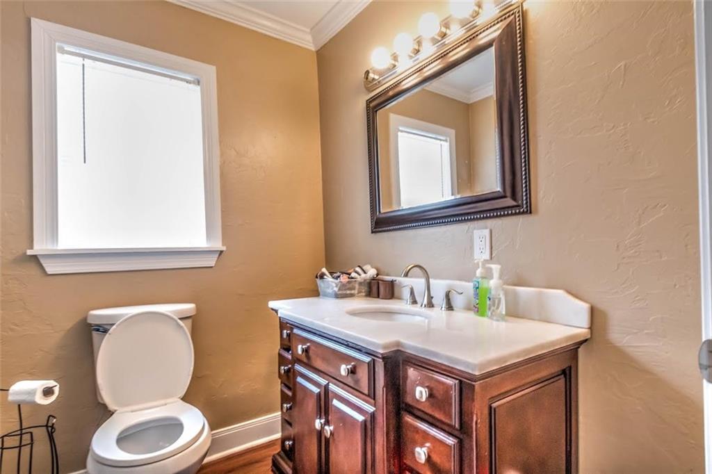703 E 10th St, Chandler, OK 74834 photo 10