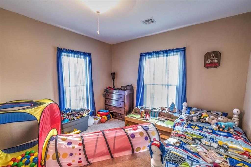 703 E 10th St, Chandler, OK 74834 photo 9