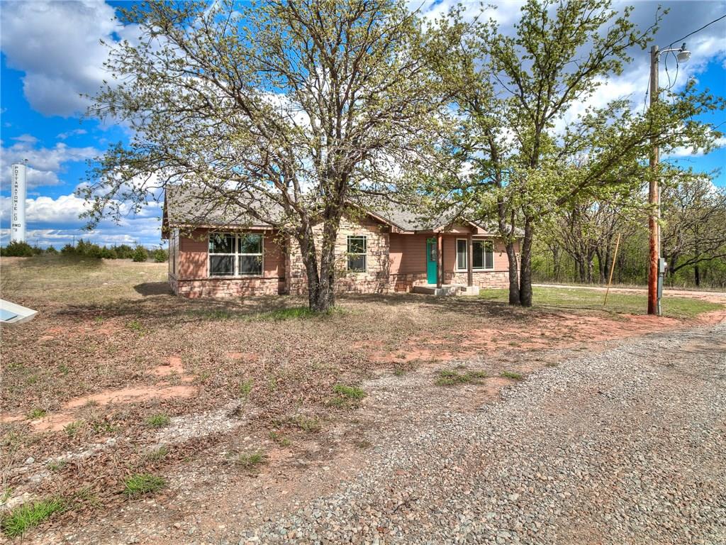 19503 Walker Rd, Mcloud, OK 74851 photo 3