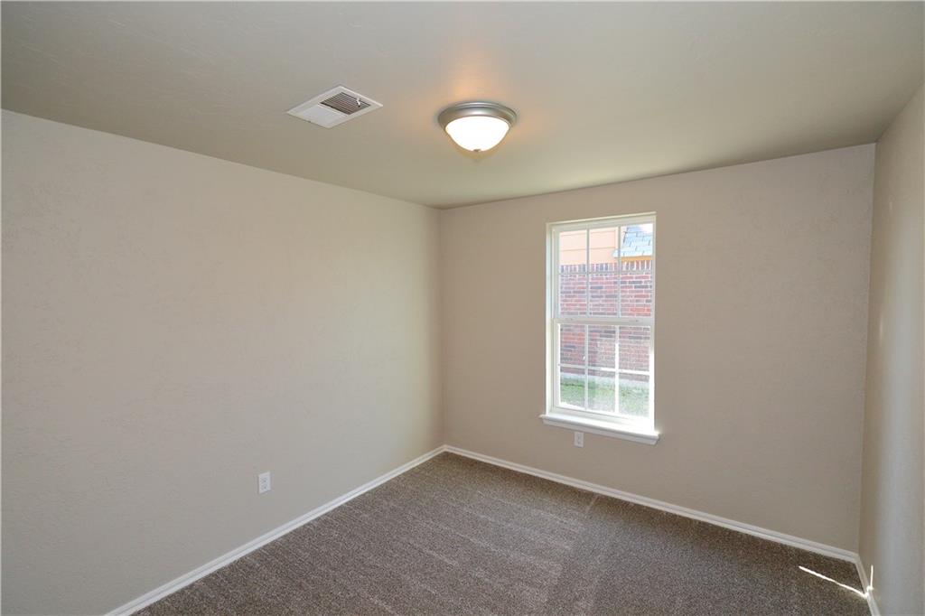 2117 Briarcliff Dr, Moore, OK 73170 photo 11