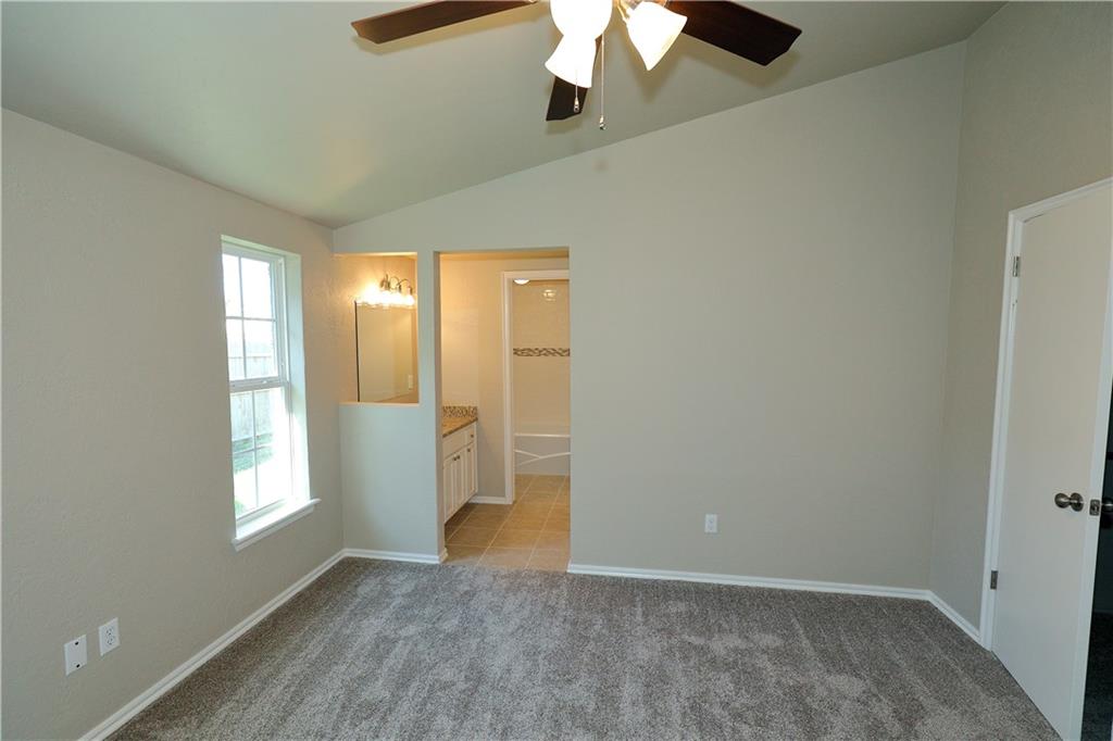 2117 Briarcliff Dr, Moore, OK 73170 photo 9