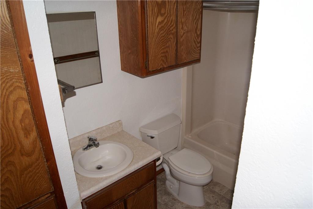 515 S 8th St, Mcloud, OK 74851 photo 11