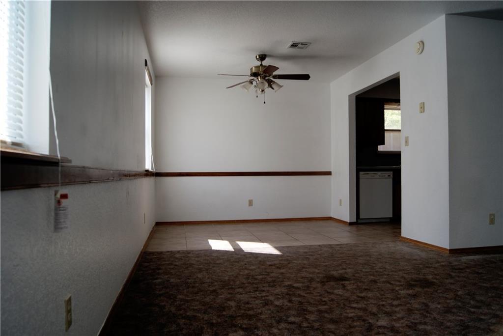 515 S 8th St, Mcloud, OK 74851 photo 3