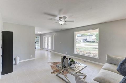 3921 Warwick Dr, Norman, OK 73072 photo 9