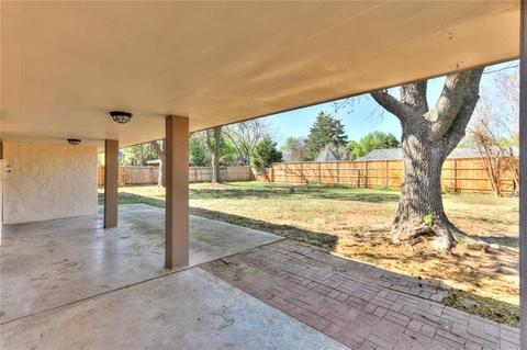 3921 Warwick Dr, Norman, OK 73072 photo 3