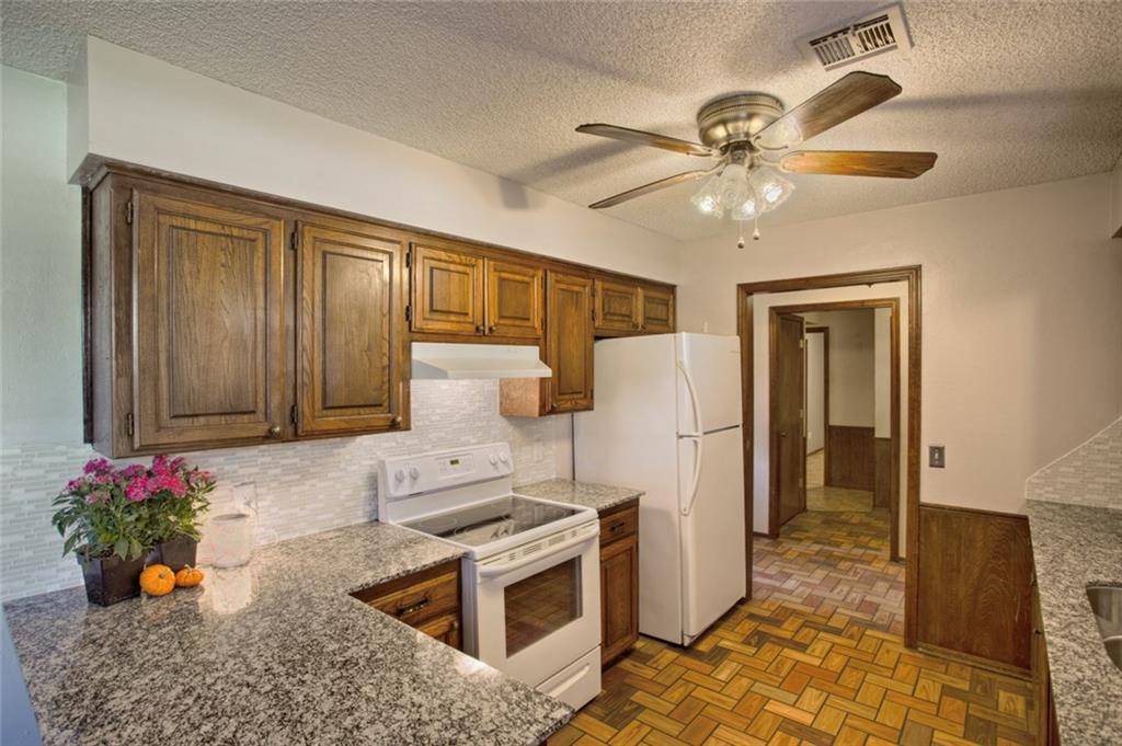309 Christopher Dr, Chickasha, OK 73018 photo 7