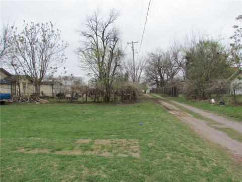420 E Perkins Ave, Guthrie, OK 73044 photo 7