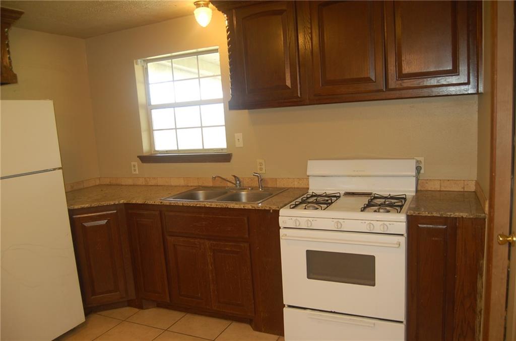 607 W Elm, Tuttle, OK 73089 photo 4