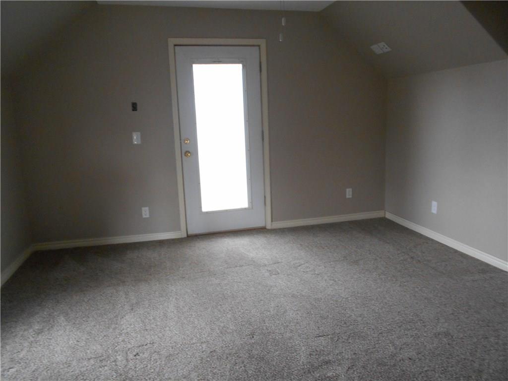 327 S Maple St, Crescent, OK 73028 photo 15