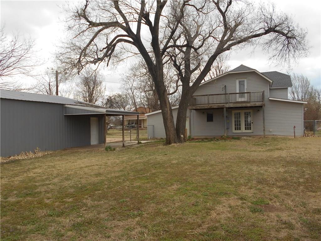 327 S Maple St, Crescent, OK 73028 photo 3