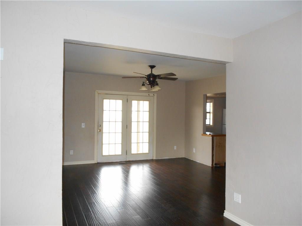 327 S Maple St, Crescent, OK 73028 photo 12