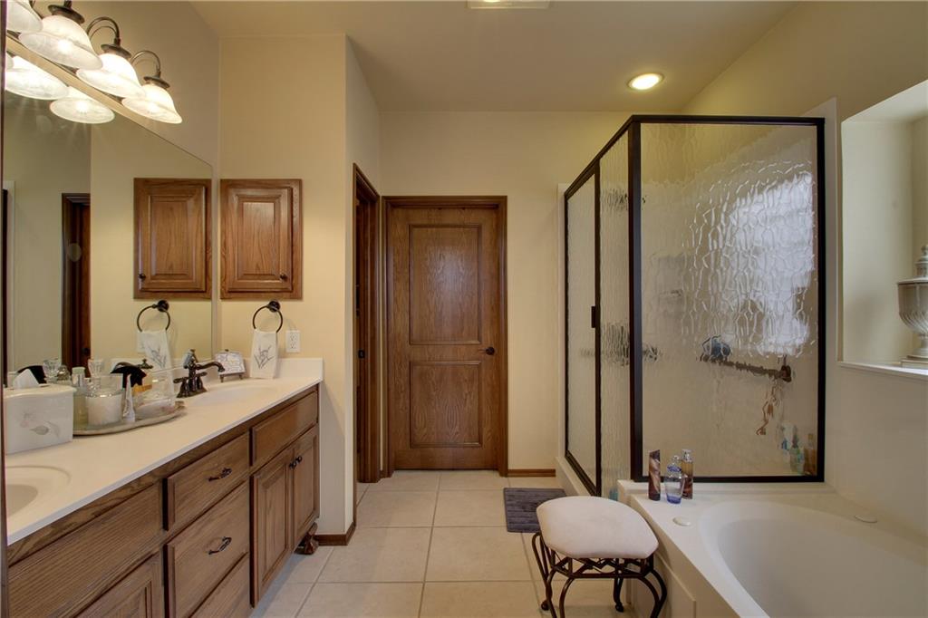 139 Wright Cir, Edmond, OK 73013 photo 15