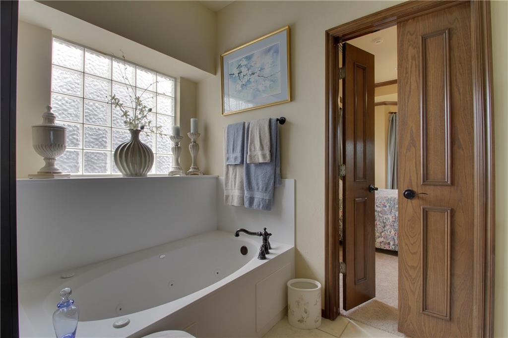 139 Wright Cir, Edmond, OK 73013 photo 17