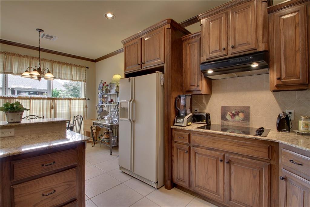 139 Wright Cir, Edmond, OK 73013 photo 12