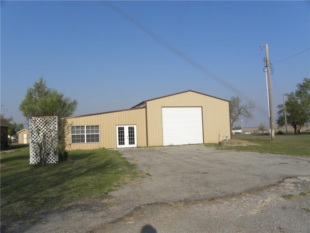 1746 Cr 1260, Tuttle, OK 73089 photo 4
