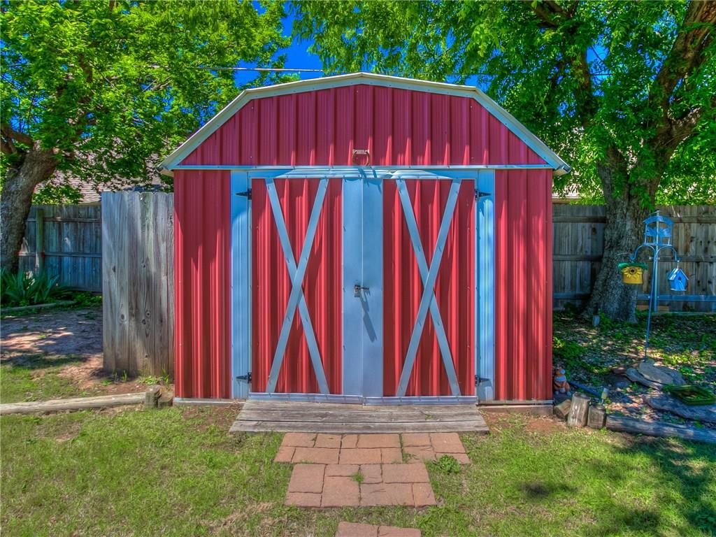 825 Lakecrest, Moore, OK 73170 photo 9
