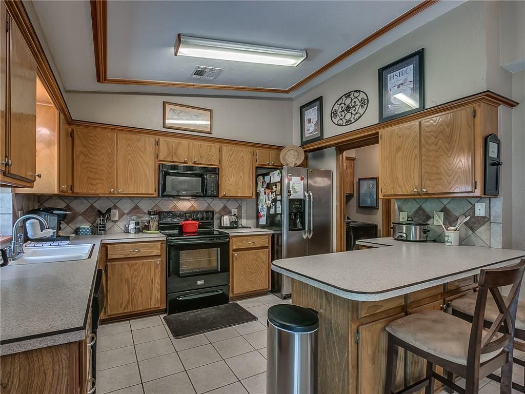 825 Lakecrest, Moore, OK 73170 photo 15