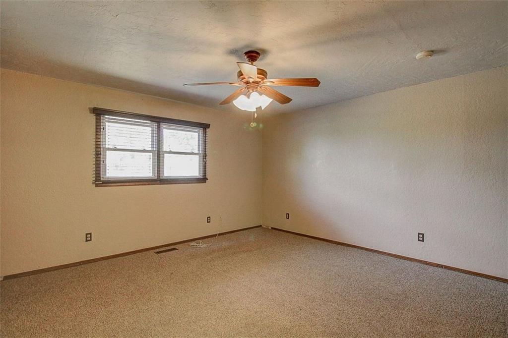 129 SE 27 St, Moore, OK 73160 photo 10