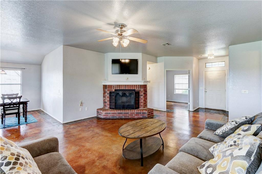 124 SE 26th St, Moore, OK 73160 photo 7