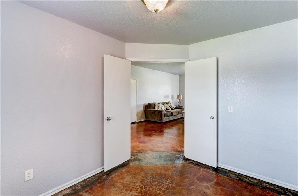 124 SE 26th St, Moore, OK 73160 photo 6